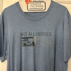 Travis Mathew T-shirt